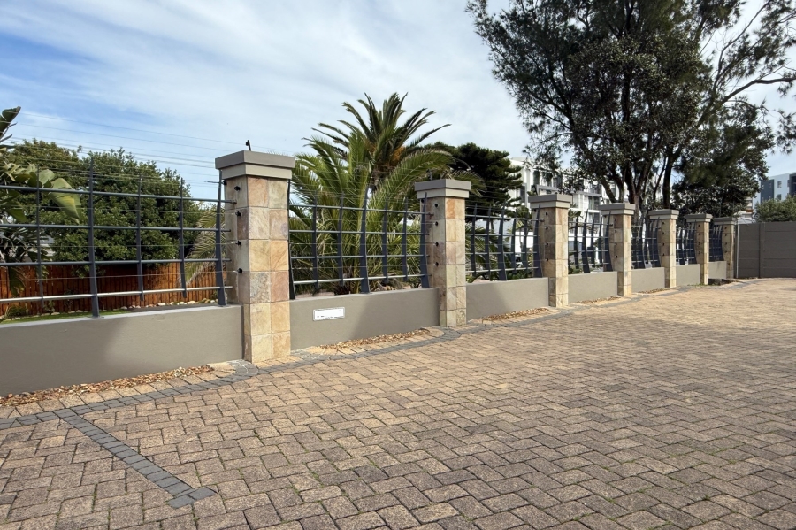 1 Bedroom Property for Sale in Waves Edge Western Cape